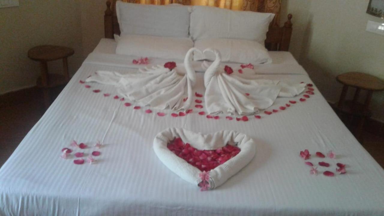 Spice Villas Holiday Udumbanshola ภายนอก รูปภาพ