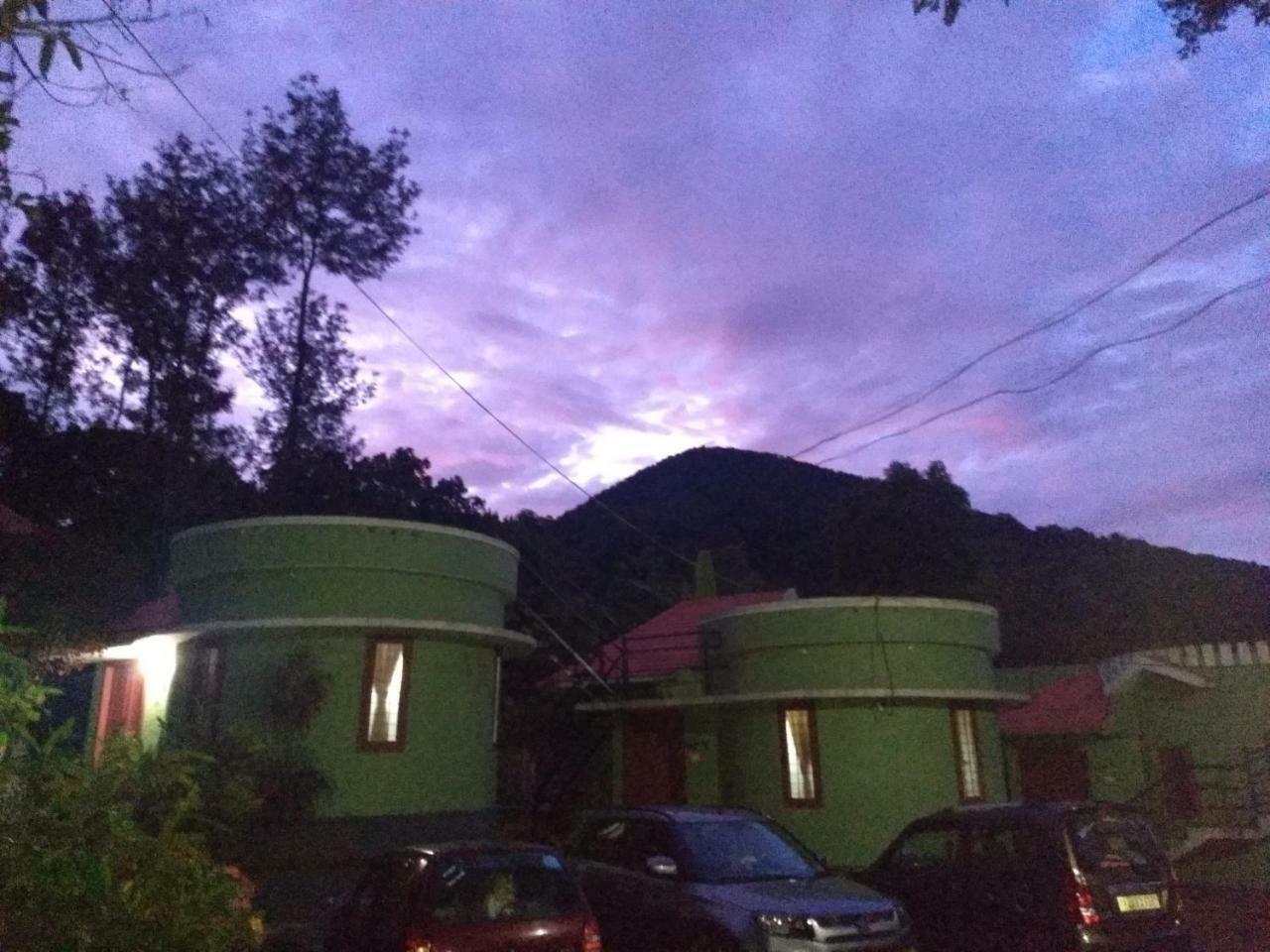 Spice Villas Holiday Udumbanshola ภายนอก รูปภาพ